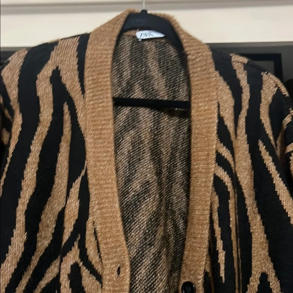 Zara Black and Brown Zebra-Print Cardigan - Picture 2 of 3